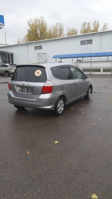 Honda: Honda Fit: 2003 г., 1.3 л, Вариатор, Бензин, Хэтчбэк