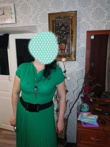 вечернее зеленое платье: Вечернее платье, Длинная модель, Без рукавов