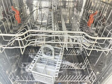 вытяжка проточная встраиваемая: Qabyuyan maşın Hotpoint-Ariston, Tam qabaritli (60 sm.), Quraşdırılan