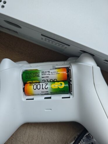 женские кофты с длинным рукавом: Xbox Series S (512 GB SSD) oyun konsolu dəsti В хорошем состоянии, не