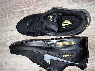 Patike: NIKE Air Max 90 Black Buff Gold Men's br.42,5 cm 27
IB — 12