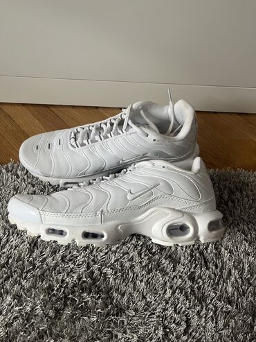 Sneakers & Athletic Shoes: Nike Air Max tn 43 27,5cm nosene jednom