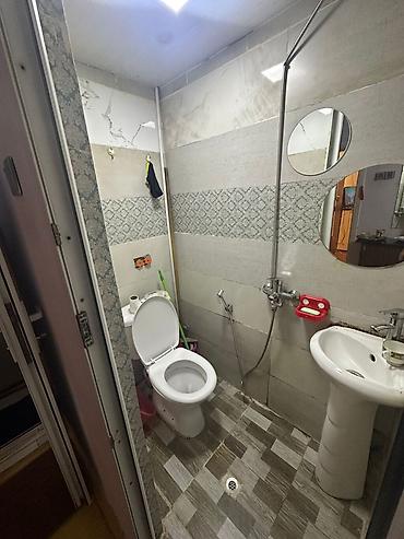 Mənzillər: 1 otaqlı mənzil – əşyalarla Planlaşdırma: - 1 geniş otaq (qonaq/yataq — 4