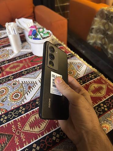 odun sobasi baki: Smartfon – tam ekranlı, nazik çərçivəli ön panel və ön kamera üçün — 2