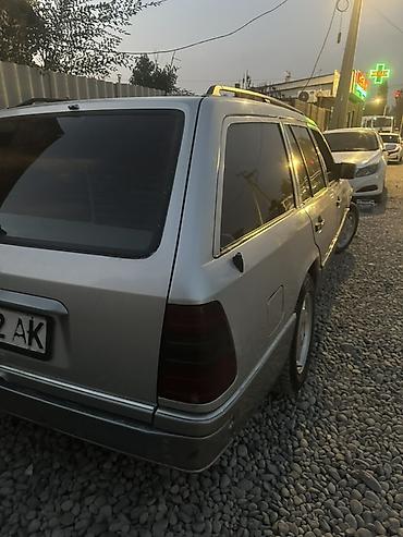 двери на 124: Mercedes-Benz W124: 1994 г., 2.2 л, Механика, Бензин, Универсал — 6