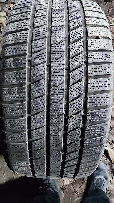 Транспорт: Шины 265 / 35 / R 19, Всесезонная, Б/у, 1 шт, Легковые, Корея, Kumho — 1