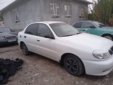 меняю на матиз 2: Daewoo Lanos: 1997 г., 1.5 л, Механика, Газ, Седан