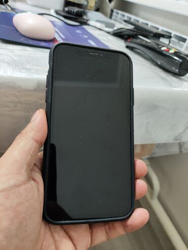 Apple iPhone: IPhone 11, Красный, Чехол, 100 % — 10