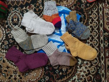 женские берцы: Новые вязанные, тёплые носки. Размер 37-39.И детские 30-33