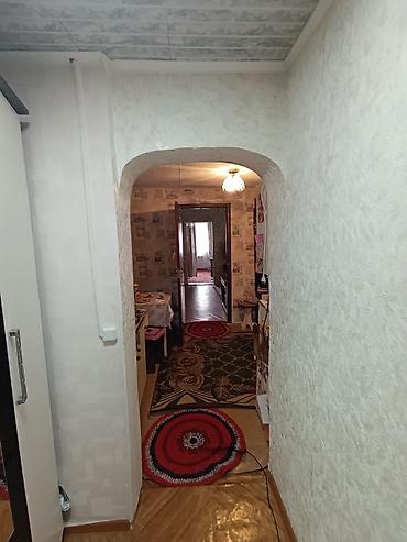 Продажа коттеджей и домов: Продам дом в центре города, по ул. Огонбаева. Юридически чист, красная — 5