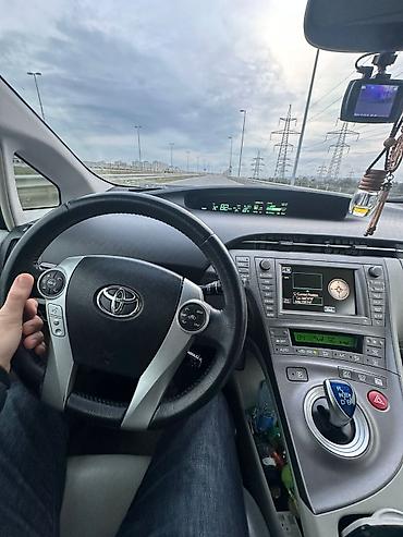 Toyota: Toyota Prius: 1.8 l | 2015 il Hetçbek — 10