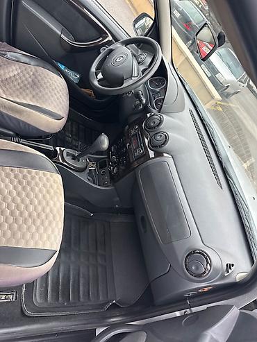 Renault: Renault Duster: 2 l | 2012 il 277000 km Krossover — 12