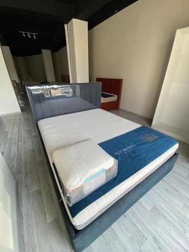 детскую двухъярусную кровать: Спальный гарнитур, Двуспальная кровать, цвет - Серый