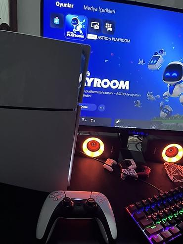 ps5 digital edition: PS5 Slim Diskli versiya | Əla vəziyyətdədir. Sistem versiyası 14.00 — 2