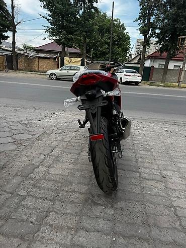 Мотоциклы: Спортивный мотоцикл в матовом черном цвете. Оснащен обтекателем и at lalafo.kg — 6 Мотоциклы: Спортивный мотоцикл в матовом черном цвете. Оснащен обтекателем и — 6