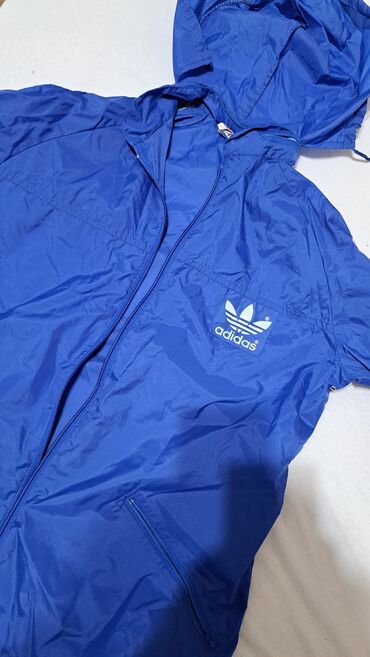 jakna na navlacenje: Adidas jaknica tanka za kisu. Velicina L