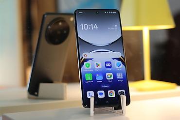 oppo find n2: Oppo Find X8 Pro, 512 GB, rəng - Boz, Sensor, Barmaq izi, Simsiz şarj — 1