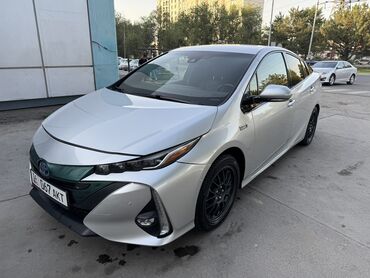 runx alex: Toyota Prius: 2017 г., 1.8 л, Вариатор, Электромобиль, Хэтчбэк