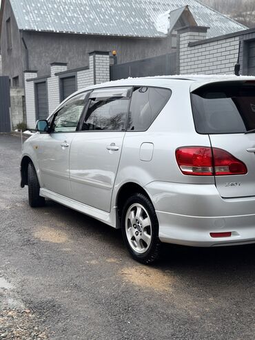 Toyota: Toyota Ipsum: 2003 г., 2.4 л, Автомат, Бензин, Минивэн — 7