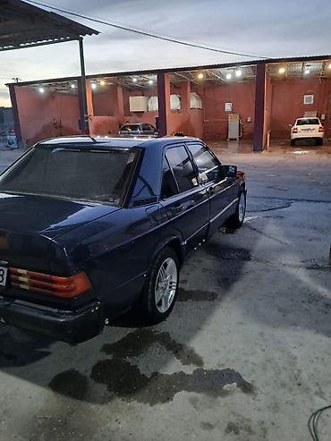Продажа авто: Mercedes-Benz 190 (W201) sedan - Kuzov: 4 qapılı sedan, tünd mavi — 6