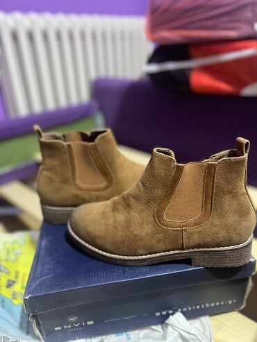 obuca: Ankle boots, 40