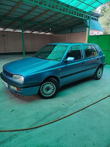 Транспорт: Volkswagen Golf: 1992 г., 1.8 л — 1