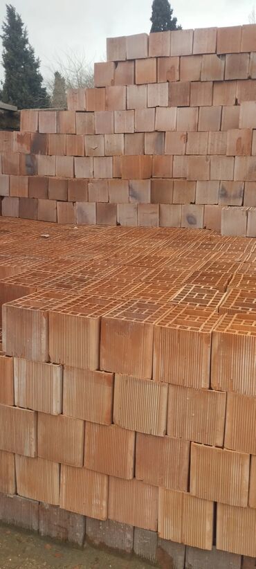 Kərpiclər: Kərpic(19×19×29)- 0.48 azn kərpic(10×19×19)- 0.26 azn kərpic(8×19×19)- -da lalafo.az — 9 Kərpiclər: Kərpic(19×19×29)- 0.48 azn kərpic(10×19×19)- 0.26 azn kərpic(8×19×19)- — 9