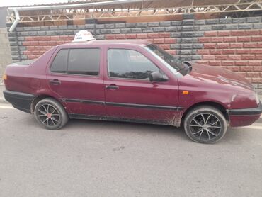 вмв 540: Volkswagen Vento: 1992 г., 1.8 л, Механика, Бензин, Седан