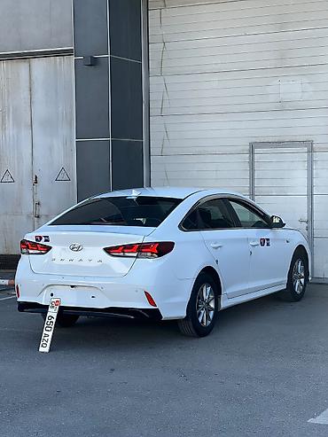 Транспорт: Hyundai Sonata: 2021 г., 2 л, Автомат, Газ, Седан — 4