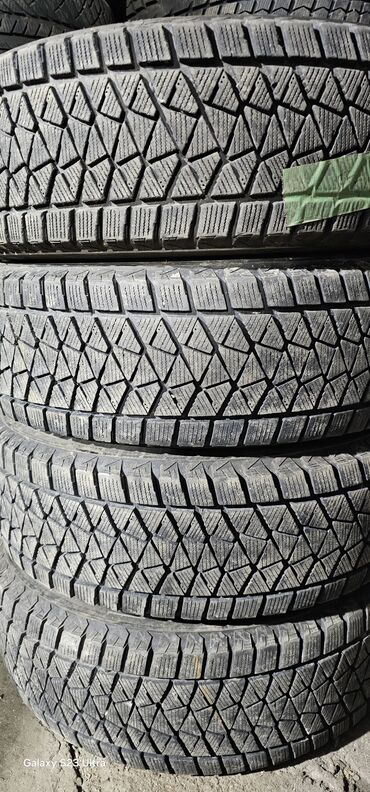 Шины: Шины 215 / 70 / R 16, Зима, Б/у, Комплект, Легковые, Япония, Bridgestone