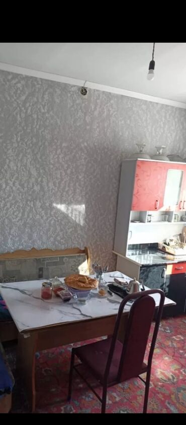 ищу дом караколе: 70 м², 4 комнаты, Парковка, Сарай, Забор, огорожен