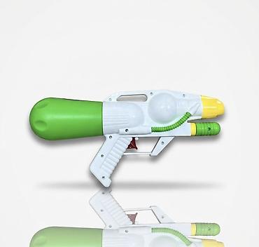 water gun: Водяной пистолет с помповым механизмом - Яркий дизайн — 1