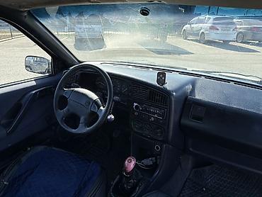 Volkswagen: Volkswagen Passat: 1994 г., 1.8 л, Механика, Бензин, Универсал — 12