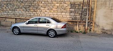 mersedes manitor: Mercedes-Benz 240: 2.6 l | 2001 il Sedan — 3