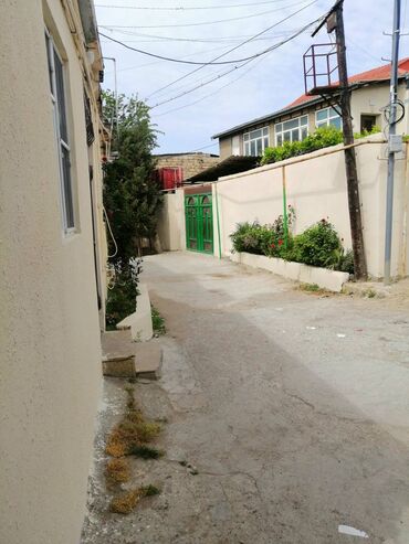 sabuncu qesebesinde satilan evler: Bakı, Sabunçu qəs., 4 otaqlı, Köhnə tikili, 46 kv. m