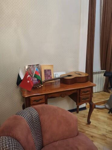 Mənzil kirayələyirəm: 5 otaqlı, 200 kv. m — 12