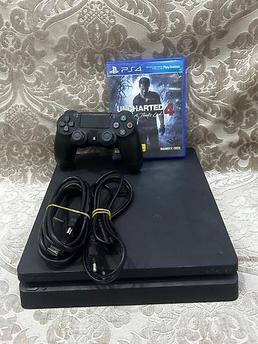 PS4 (Sony Playstation 4): PlayStation 4 Slim oyun konsolu paketi Komplekt: - PS4 Slim konsol — 1