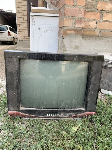 tv panasonic: Продаю старый тв напишите работает отлично