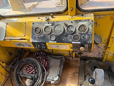 Тракторы Кировец: Трактор «Кировец» К-700А Год выпуска: 1982 Заводской номер: 8209205 — 12