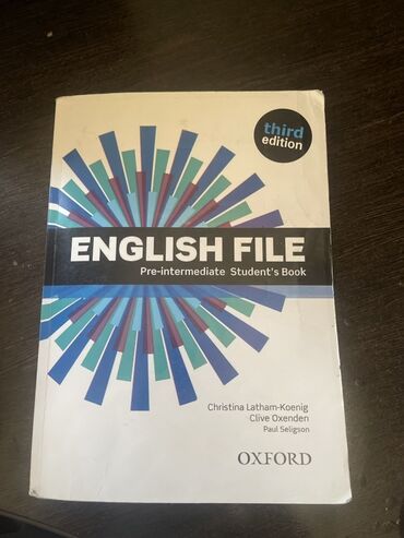Иностранные языки: Учебник: English File. Pre-Intermediate Student’s Book (Third Edition)