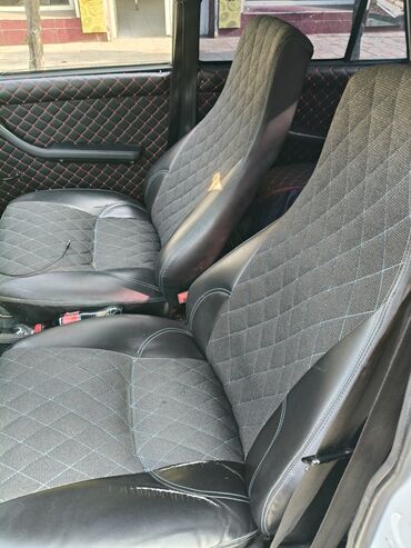 VAZ (LADA): VAZ 2107, ağ rəng, AZ dövlət nömrə nişanı 99-LH-487. Xüsusiyyətlər: - -da lalafo.az — 7 VAZ (LADA): VAZ 2107, ağ rəng, AZ dövlət nömrə nişanı 99-LH-487. Xüsusiyyətlər: - — 7