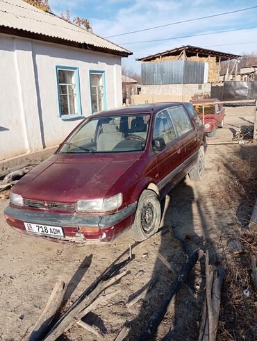 Mitsubishi: Mitsubishi Space Wagon: 1992 г., 1.8 л, Механика, Дизель, Минивэн