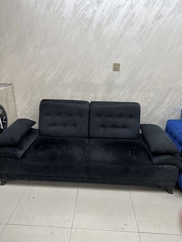 ishlenmish mebel: Dıvan satılır . Real musterıler whatsapp la elaqe saxlasın