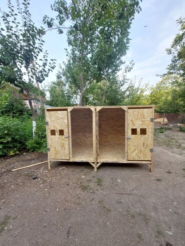 на ферме есть куры козлы и коровы: ДАКАН КАПАС 🐓 2 Комуната Узуну 170с турасы 85с бийиги 90с Кааласан 1