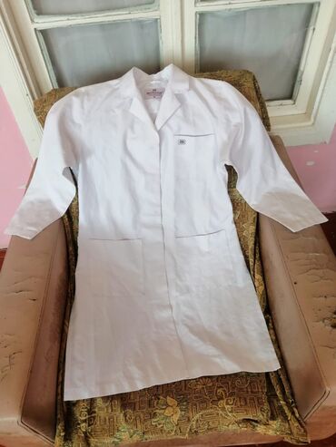 Tibbi geyim: Salam aleykum Kişi ve Qadin ücün az geyinilmiş tibbi xalatlar satiram -da lalafo.az — 9 Tibbi geyim: Salam aleykum Kişi ve Qadin ücün az geyinilmiş tibbi xalatlar satiram — 9