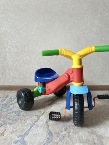 Другие игровые комплексы: Велосипед 
Только дома катался