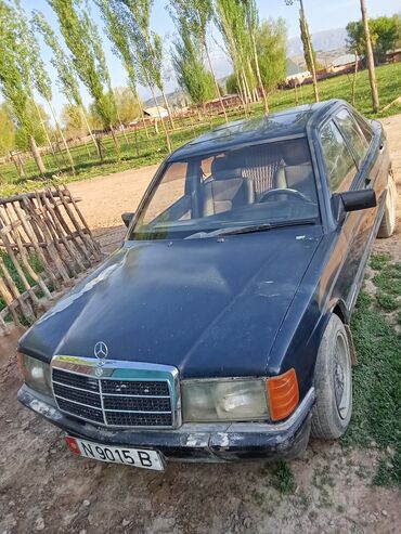 Mercedes-Benz: Mercedes-Benz 190: 1987 г., 2 л, Механика, Бензин, Седан