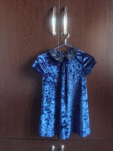 платье 4 года: Детское платье, цвет - Синий, Б/у