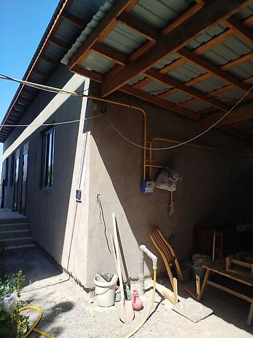 Үйлөрдү сатуу: 6 бөлмө жана андан көп, 250 м², 5 соток, Бишкек, Ак-Өргө ж/м Менчик ээси — 5