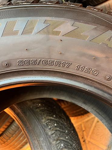 toyota cube: Шины 265 / 65 / R 17, Зима, Б/у, Комплект, Япония, Bridgestone — 5